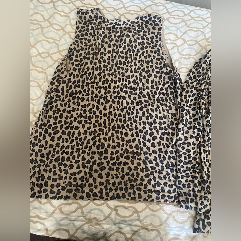 Brand new august silk